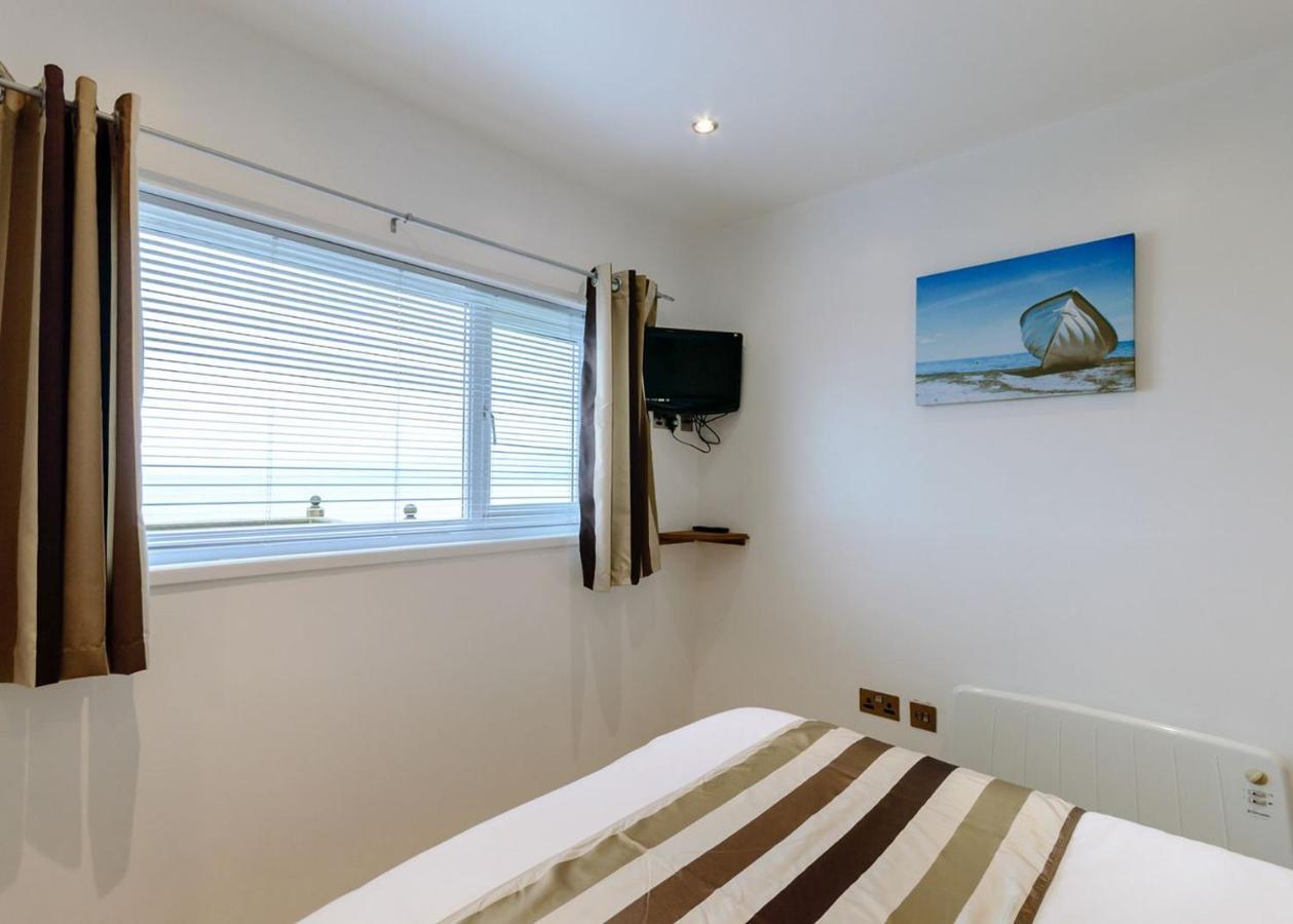 Gilfach Holiday Park Henfynyw Upper Екстер'єр фото