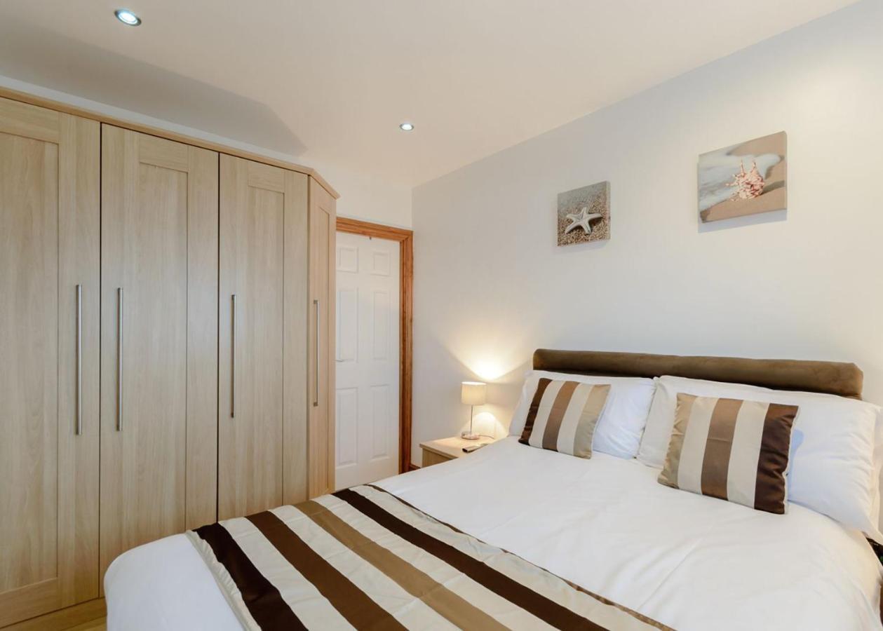 Gilfach Holiday Park Henfynyw Upper Екстер'єр фото